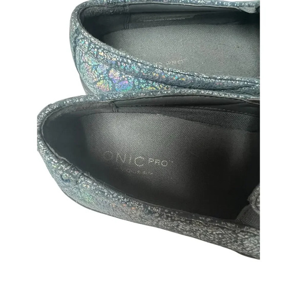Vionic Avery Pro Metallic Leather Slip-On Shoe Slip Resistant Blue Gray 9 - Picture 13 of 16